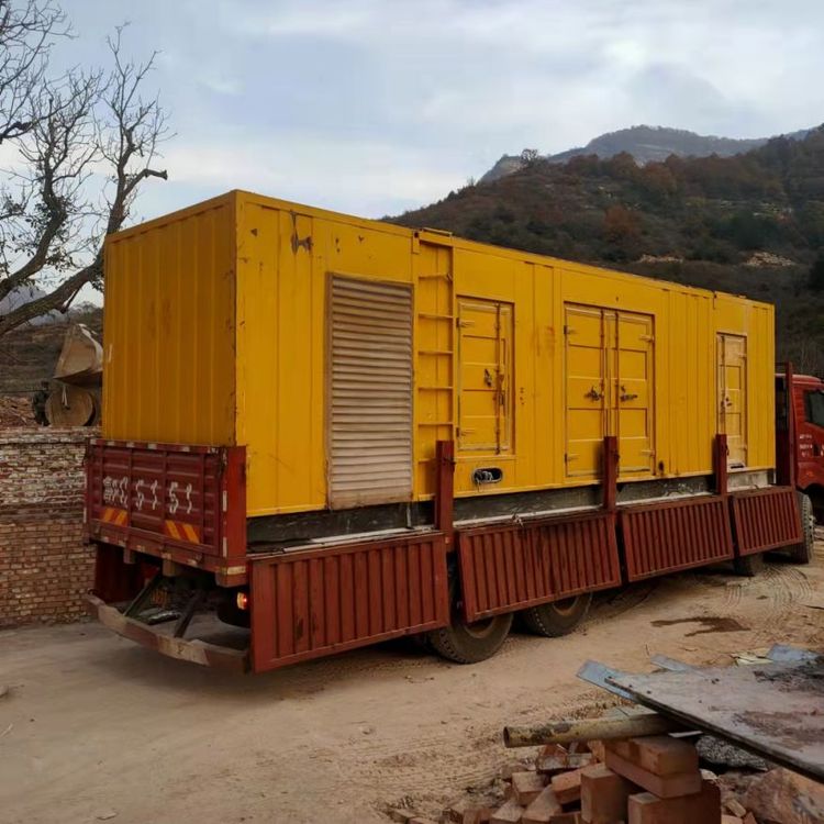 迎泽200kW 发电机组在带电阻性负载时，输出功率会受到哪些因素的影响？